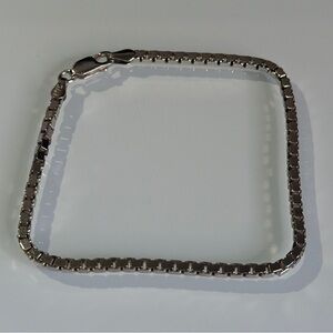 sterling silver Venetian box chain bracelet